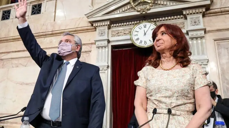 Con menos tensión interna y la vuelta a una unidad precaria