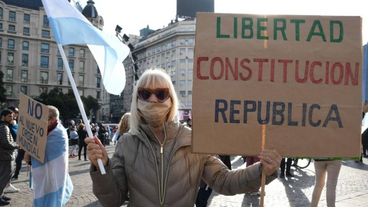 Libertarios y Republiquetanos: propuestas que ya fracasaron en Argentina y el mundo