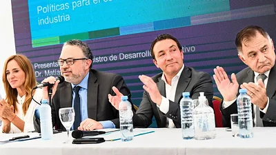 Con más de 200 pymes metalmecánicas, Kulfas lanzó el nuevo régimen de incentivos Con más de 200 pymes metalmecánicas, Kulfas lanzó el nuevo régimen de incentivos