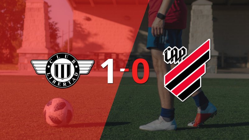 A Libertad le alcanzó con un gol para derrotar a Athletico Paranaense en el estadio Defensores del Chaco