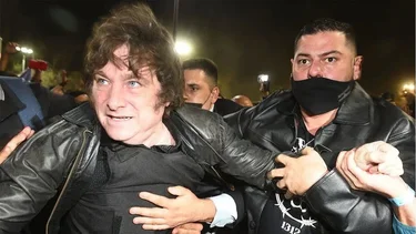 Milei, a favor de la libre portación de armas tras la masacre de Texas