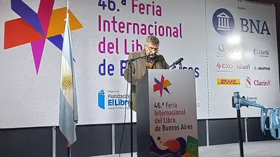 El fuerte discurso de Guillermo Saccomanno en la Feria del Libro El fuerte discurso de Guillermo Saccomanno en la Feria del Libro