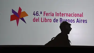 Feria del Libro: cuánto cobra un escritor por cada obra que vende Feria del Libro: cuánto cobra un escritor por cada obra que vende