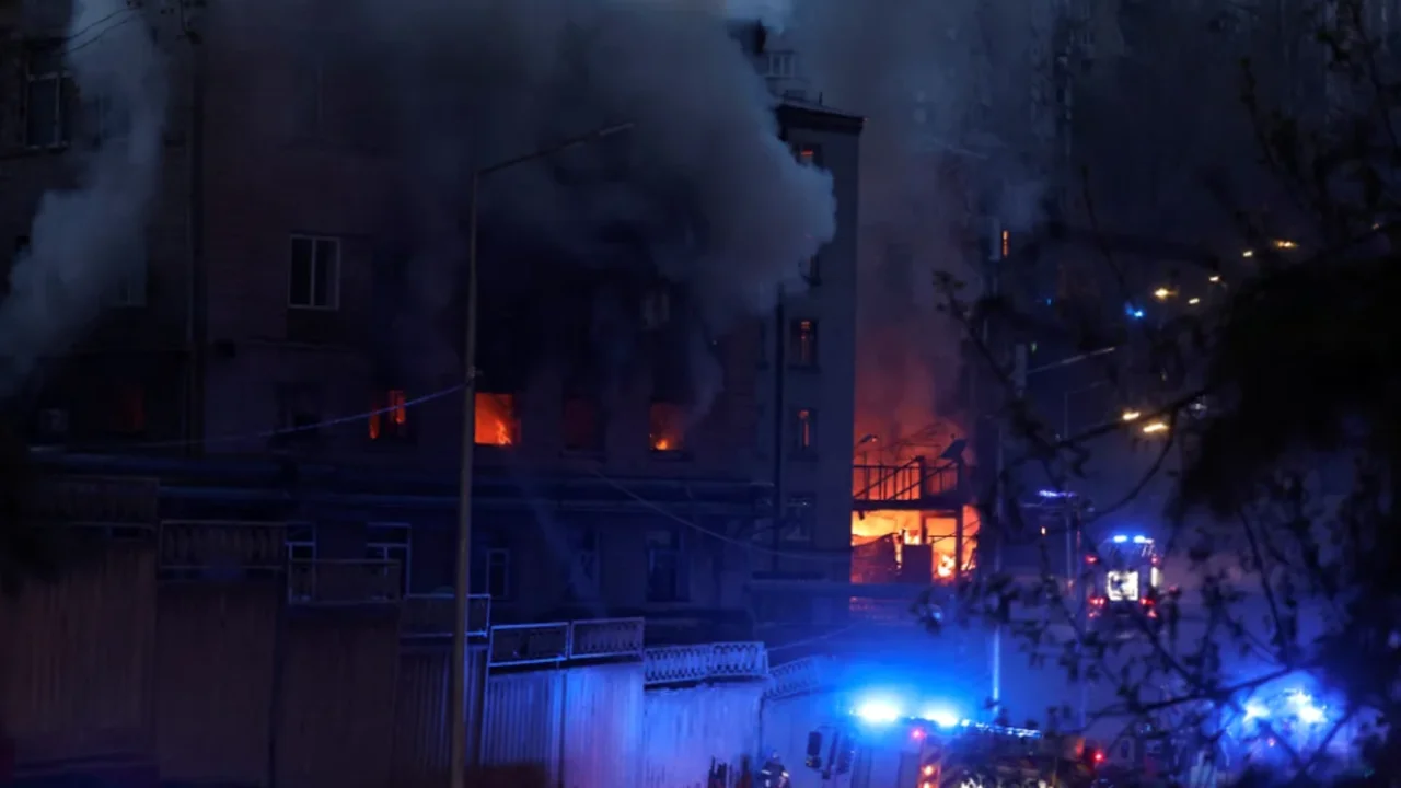 Guerra en Ucrania: Rusia bombardeó Kiev con la presencia del jefe de la ONU