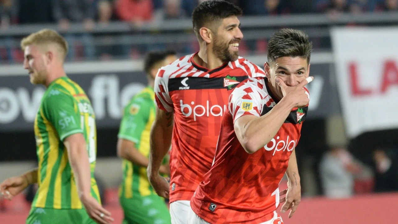 Estudiantes más líder que nunca: venció 2-1 como local a Aldosivi