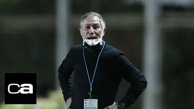 Argentino Holan vuelve a ser DT de Universidad Católica en Chile Argentino Holan vuelve a ser DT de Universidad Católica en Chile