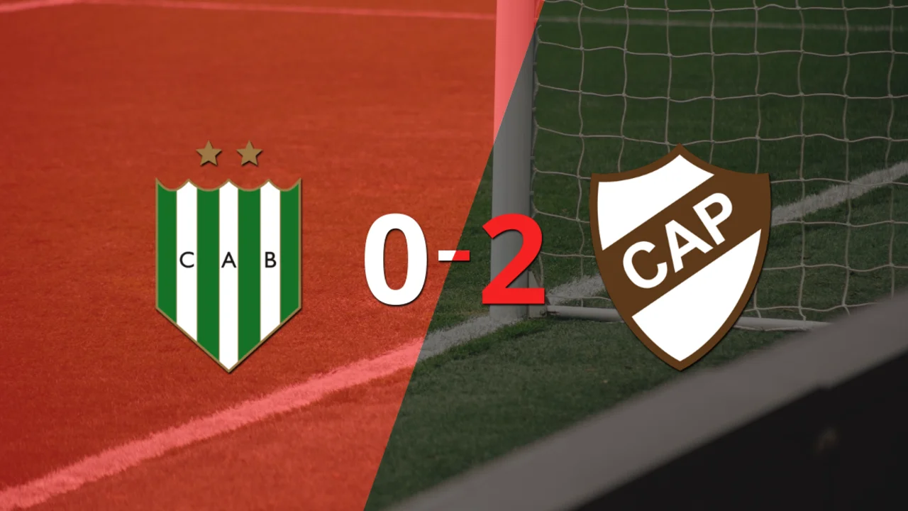 Platense, de visitante, derrotó 2-0 a Banfield