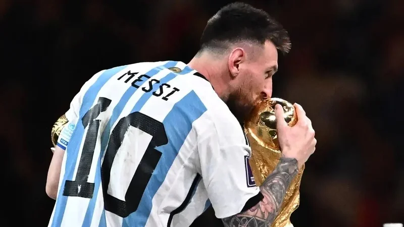 Lionel Messi, River, Jorge Brito, PSG, fútbol argentino, deportes
