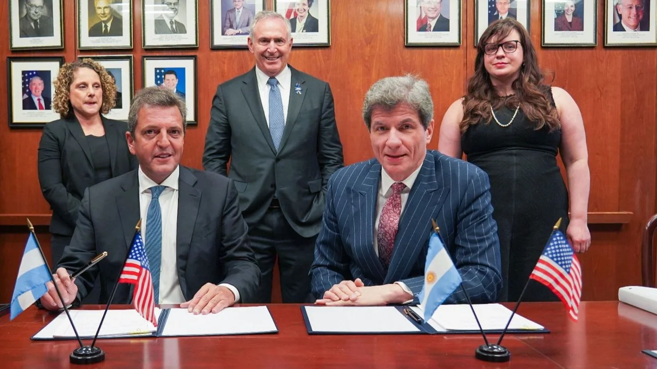 Massa firma nuevos acuerdos de refinanciación de deuda con el Club de Par