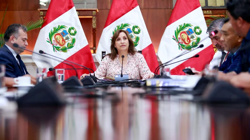 Perú: fracasó un intento de juicio político a la presidenta Boluarte 