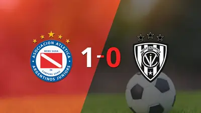 Argentinos Juniors venció por la mínima a Independiente del Valle Argentinos Juniors venció por la mínima a Independiente del Valle
