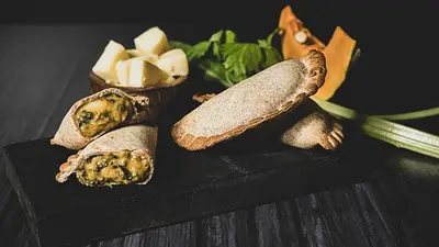 Día de la empanada: dónde comer las mejores vegetarianas y veganas. Día de la empanada: dónde comer las mejores vegetarianas y veganas.