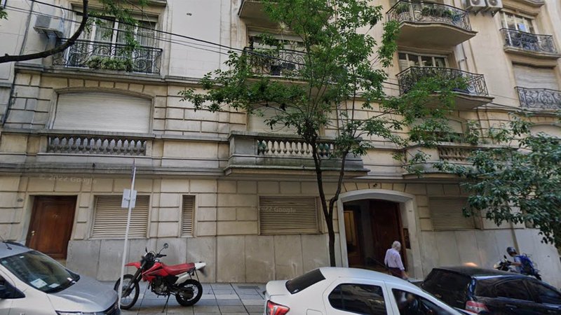 Habló una amiga de la mujer que cayó de un edificio en Retiro: "No se mató, la mataron"