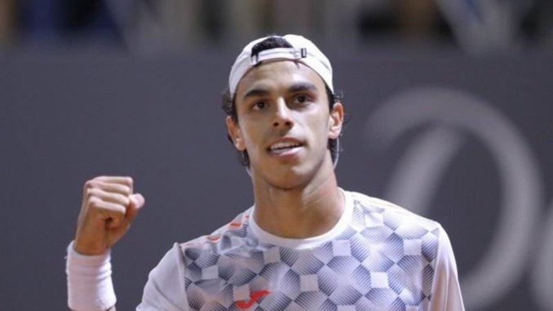 Cerúndolo sorprendió con un triunfazo ante un top 15 en Montecarlo 