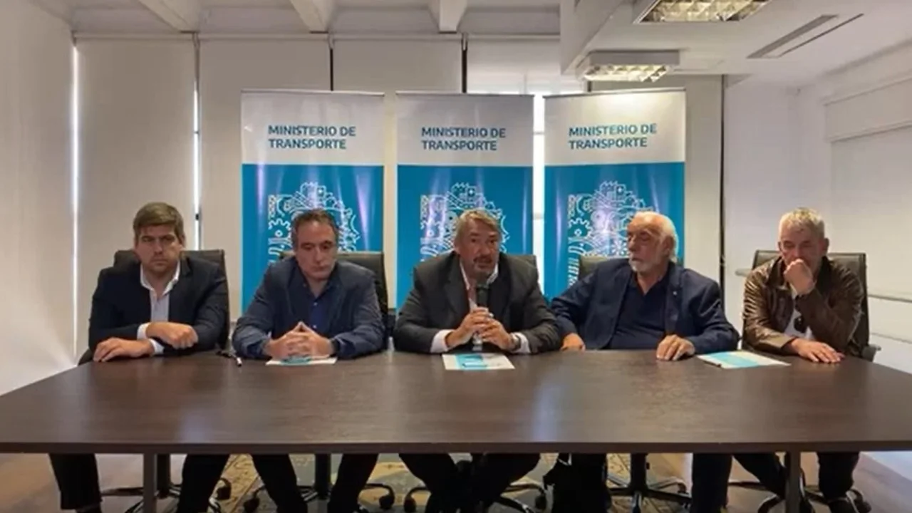 Lineas de colectivo de Metropol reanudan su servicio a partir de las 0