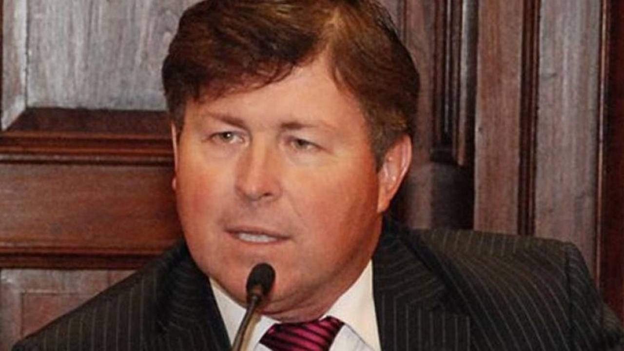 Se agudiza la interna en la Corte por la Obra Social de los judiciales y desplazan a poderoso secretario