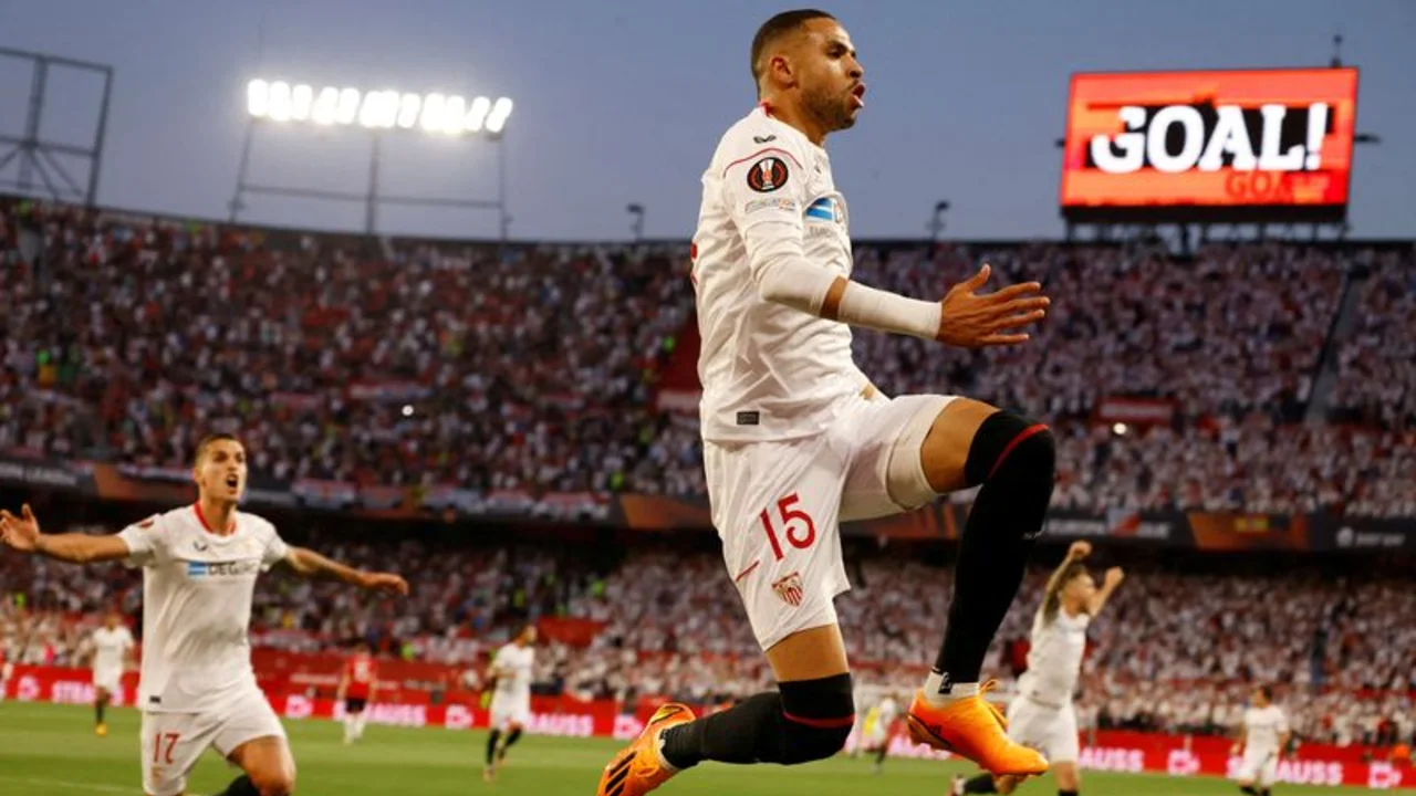 El Sevilla da un repaso al Manchester United y se mete en semifinales de la Liga Europa