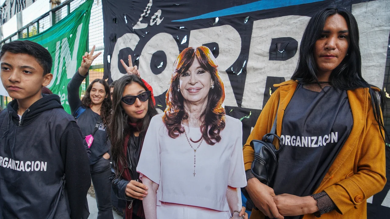Habló Recalde en el plenario de la militancia del kirchnerismo: "A la espera de la decisión de Cristina"