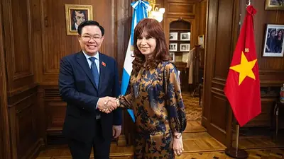 Cristina recibió al titular de la Asamblea Nacional de Vietnam Cristina recibió al titular de la Asamblea Nacional de Vietnam