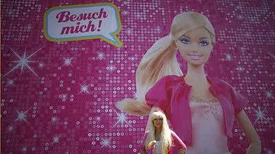 Mattel presenta una muñeca Barbie con síndrome de Down Mattel presenta una muñeca Barbie con síndrome de Down