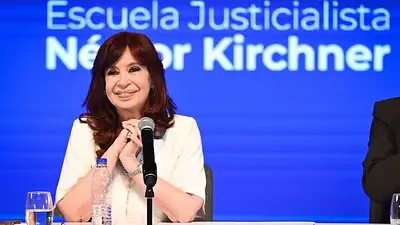El mensaje de Cristina Kirchner contra el macrismo por el FMI: "Fue una estafa al pueblo argentino" El mensaje de Cristina Kirchner contra el macrismo por el FMI: "Fue una estafa al pueblo argentino"