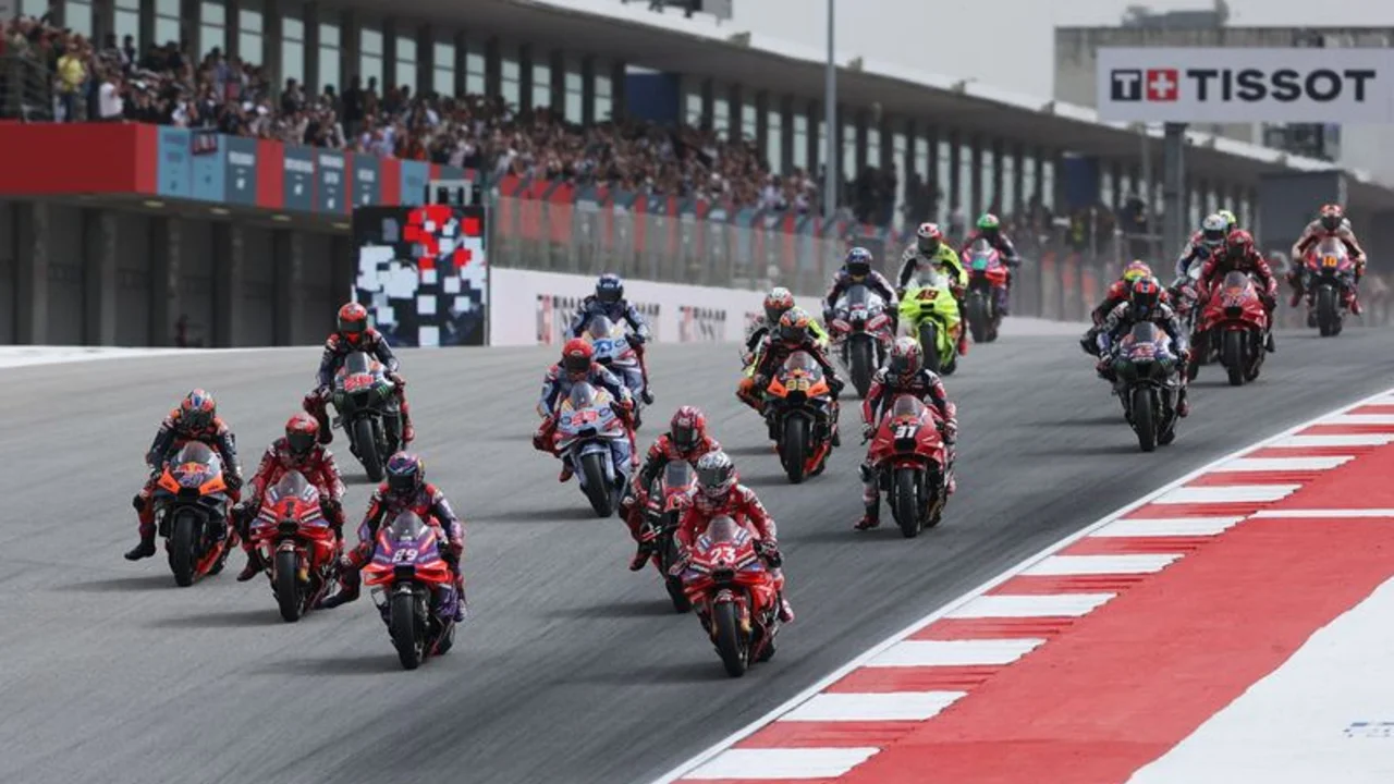 Firma estadounidense Liberty Media, propietaria de la F1, anuncia la compra de MotoGP