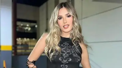Julieta Poggio fue vista en Mendoza muy cerca de un misterioso joven. Julieta Poggio fue vista en Mendoza muy cerca de un misterioso joven.