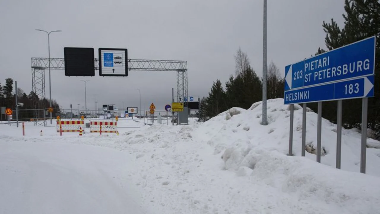 Finlandia prolonga de forma indefinida el cierre de la frontera con Rusia