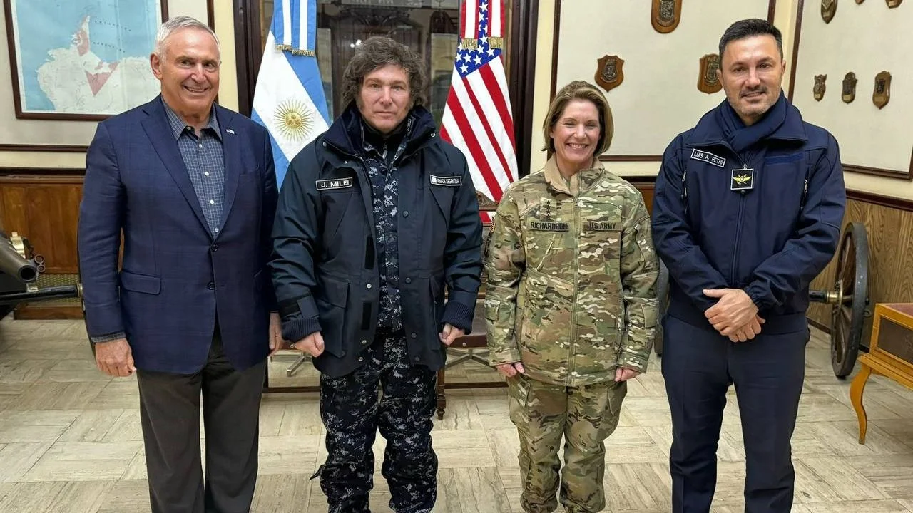 Javier Milei y Estados Unidos frenan el plan de negocios de un íntimo amigo de Mauricio Macri