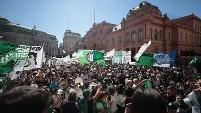 ATE realizó un paro nacional y masiva movilización a Economía: "Pusimos incómodo al Gobierno" ATE realizó un paro nacional y masiva movilización a Economía: "Pusimos incómodo al Gobierno"