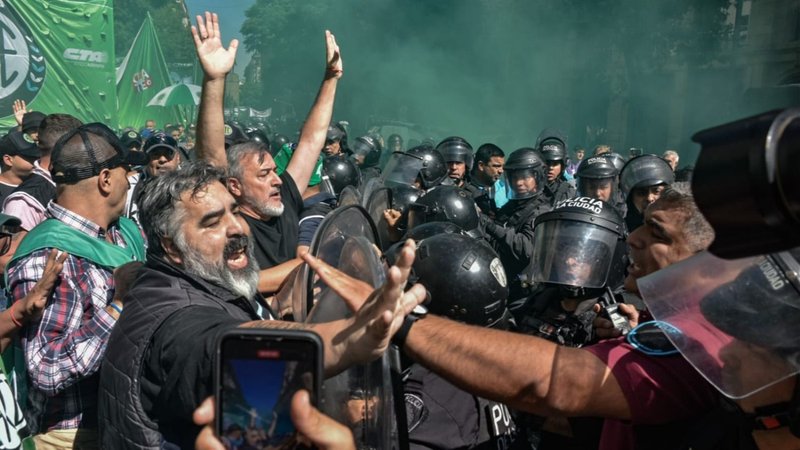 Conflicto social hoy 1 de julio: paro, marchas y piquetes contra Javier Milei
