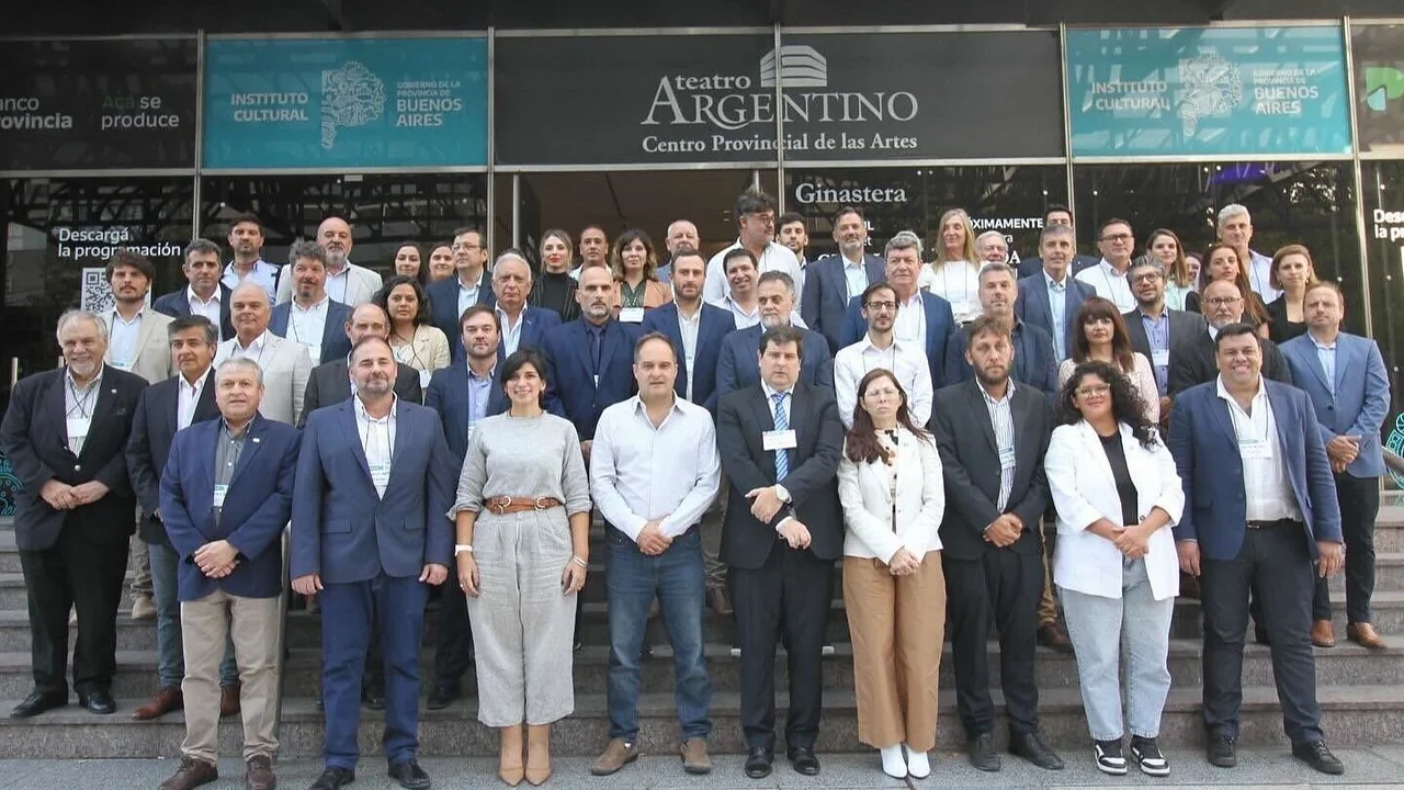 Las provincias se unieron para pedirle a la Nación por la continuidad de las obras de construcción de viviendas