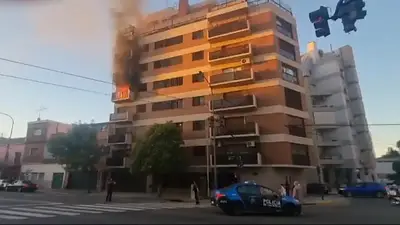 Tragedia en Coghlan: intentó hacer un repelente casero, incendió su casa y quedó internado Tragedia en Coghlan: intentó hacer un repelente casero, incendió su casa y quedó internado