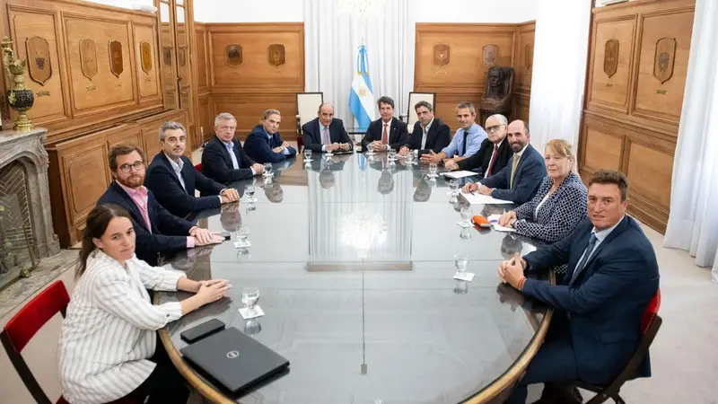 El Gobierno insistirá en Diputados con volver a la redacción original de la Ley Bases