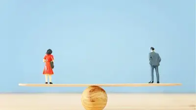 Cuántas horas más tienen que trabajar las mujeres en Argentina para ganar lo mismo que los varones Cuántas horas más tienen que trabajar las mujeres en Argentina para ganar lo mismo que los varones