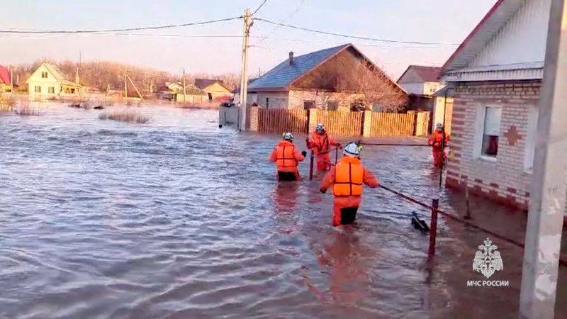 Miles de personas en riesgo debido a las inundaciones en el sur de Rusia