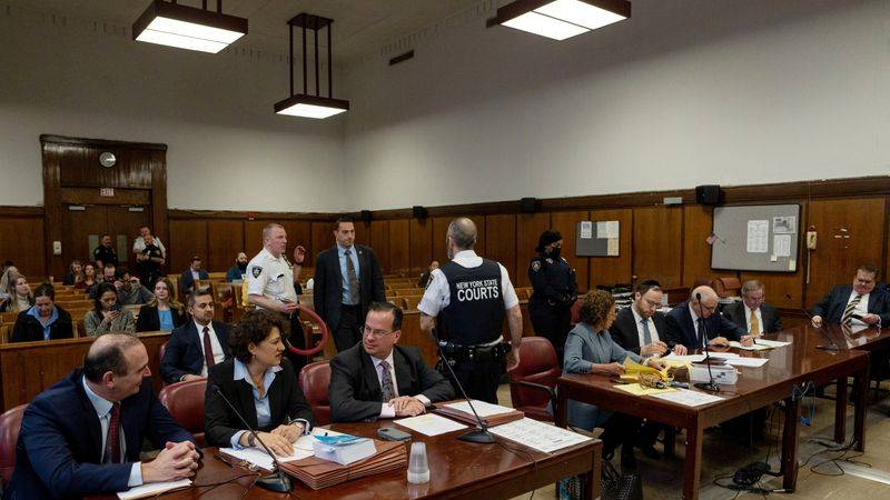 Trump pierde intento de aplazar juicio a la espera de apelación sobre orden de mordaza