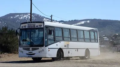 Fotografía de un colectivo en Bariloche Fotografía de un colectivo en Bariloche