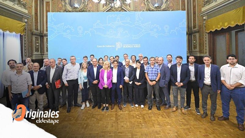 Kicillof gana volumen político y sumó a los intendentes radicales en el reclamo de fondos a Milei