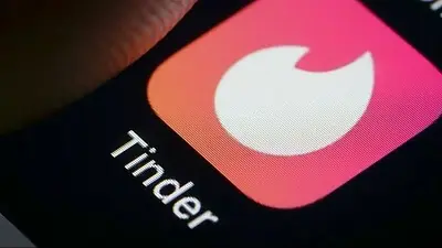 tinder, san valentín, día de los enamorados, parejas tinder, san valentín, día de los enamorados, parejas