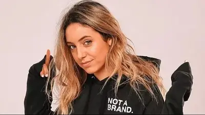 Sofi Martinez Sofi Martinez