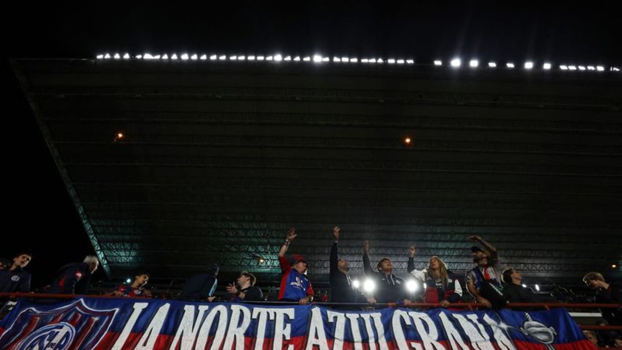 Insua deja el cargo de entrenador de San Lorenzo de Argentina