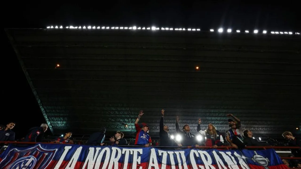 Insua deja el cargo de entrenador de San Lorenzo de Argentina