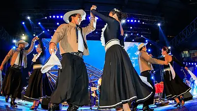 Bailarines de Folklore argentino Bailarines de Folklore argentino