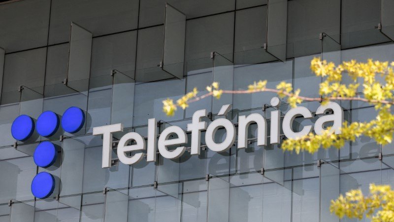 Filial de española Telefónica pagará millonaria deuda en Perú tras 20 años de controversia fiscal