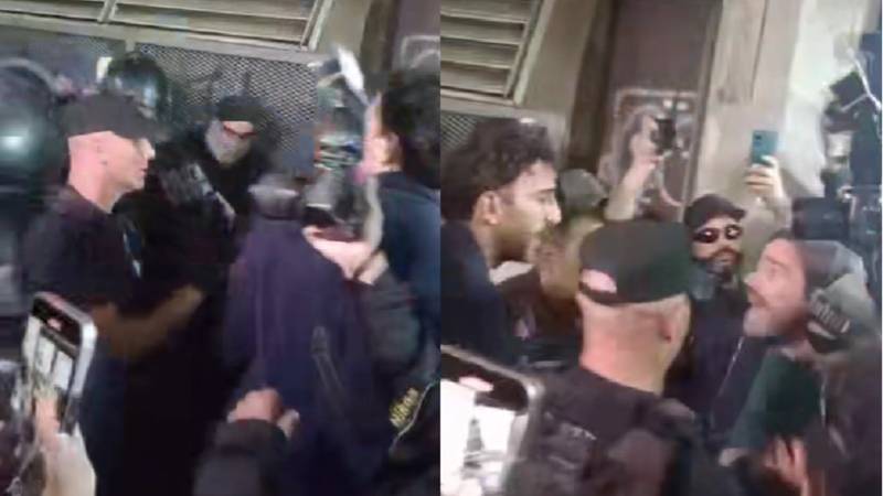 La policía reprimió a despedidos, periodistas y diputados fuera del Congreso
