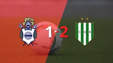 Banfield supera por 2-1 a Gimnasia tras dar vuelta el partido