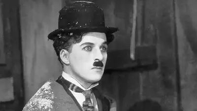 Fotografía de Charles Chaplin, el icono de la comedia muda Fotografía de Charles Chaplin, el icono de la comedia muda