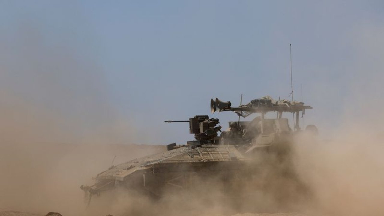 Militares israelíes juran responder al ataque iraní pese a los llamamientos a la moderación