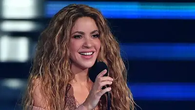 Shakira Shakira